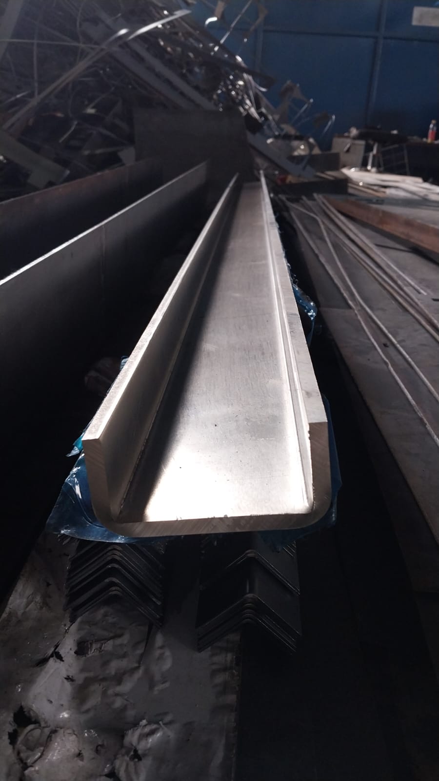 Bending Plat — AEK POHON PIDOLI